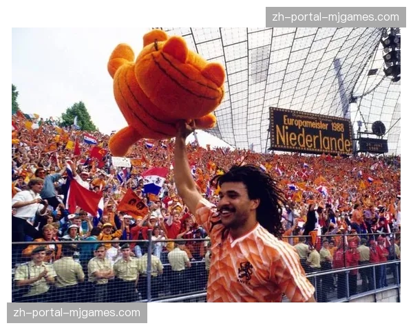 马赛举办“足球遗产日”,向年轻球迷展示俱乐部历史 马赛举办“足球遗产日”,向年轻球迷展示俱乐部历史